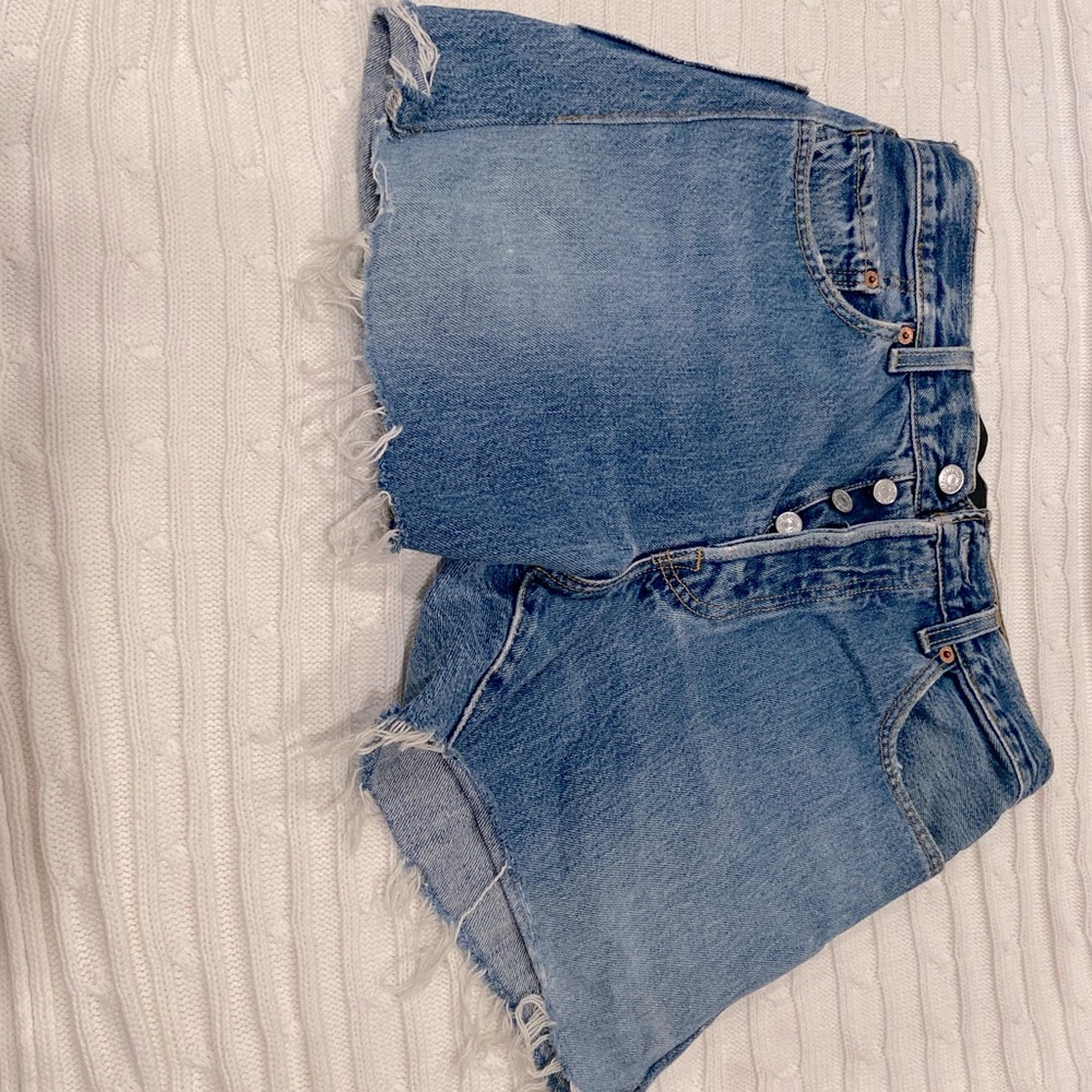 LEVI’S High Rise Shorts